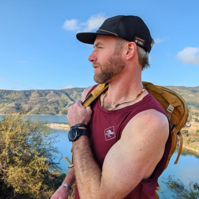 Runyon Men's Maroon Tech Trail Tank - Muscle Workout Tank Top, Made In USA | Runyon Canyon Apparel