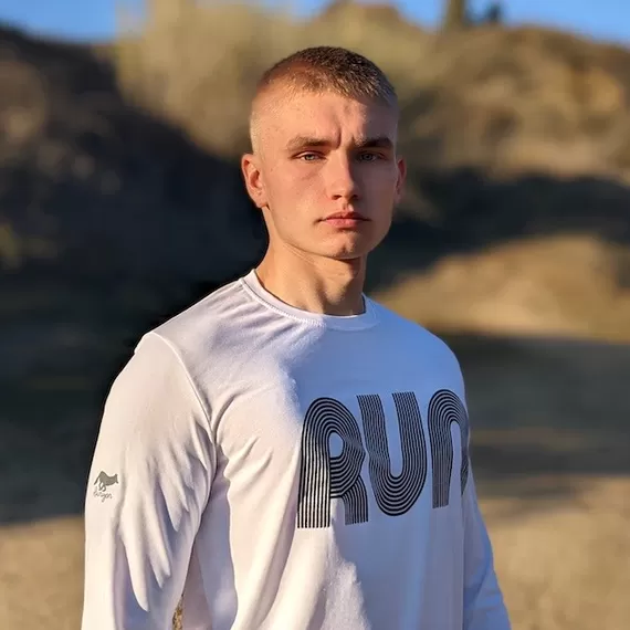 Runyon Mens White RUN Long Sleeve Fitness Shirt Performance Sportswear Runyon Canyon Apparel Made In USA