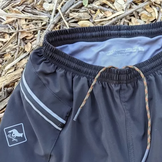 Runyon TrailStash 5" Gravel Short - Black Rock
