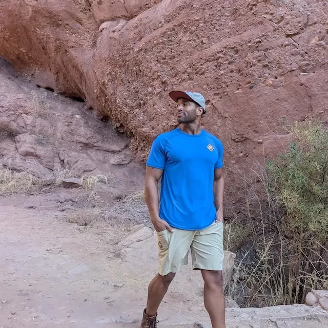 Runyon 9" TrailStash Gravel Cycling Short great for Trail Running, Hiking, Fitness Outdoors Khaki/Sand