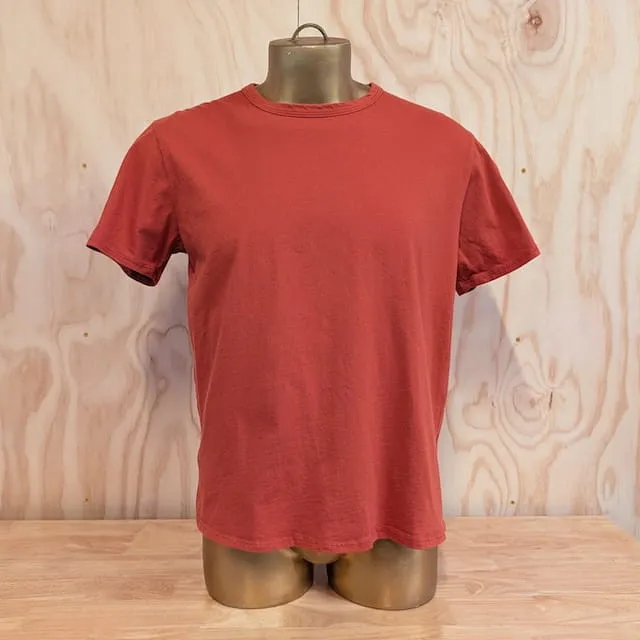 Men's 100% cotton athletic short sleeve shirt in Rust Brick Red, Made in USA by Runyon, for running, hiking, gym workouts and training