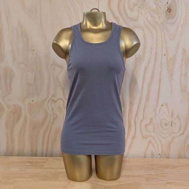 Women's (Unisex) 100% cotton athletic tank top singlet in Steel Grey, Made in USA by Runyon, for running, hiking, gym workouts and training