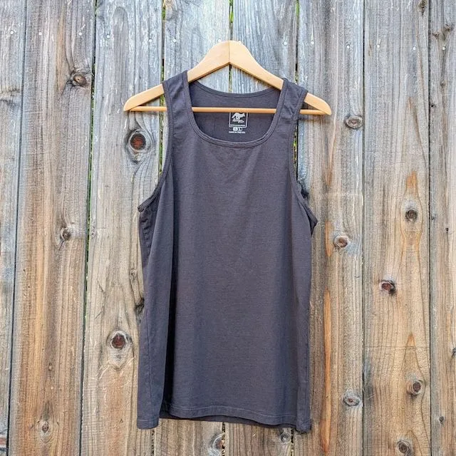 Women's (Unisex) 100% cotton athletic tank top singlet in Vintage Black, Made in USA by Runyon, for running, hiking, gym workouts and training