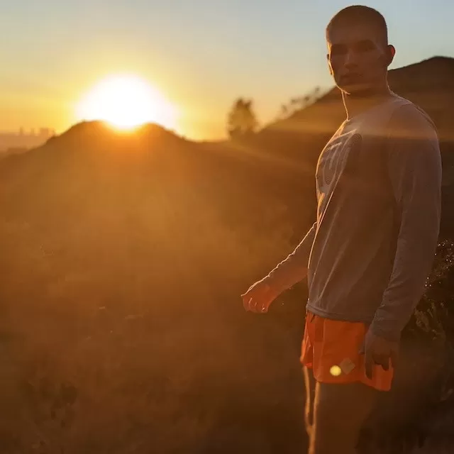 Mens RUN Long Signature Shirt Performance Fitness Sportswear Runyon Canyon Apparel American Made In USA Mens RUN Long Signature Shirt Performance Fitness Sportswear Runyon Canyon Apparel American Made In USA