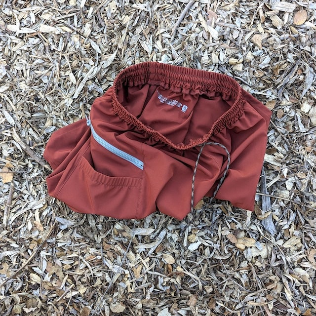 Runyon 9" TrailStash Gravel Cycling Short great for Trail Running, Hiking, Fitness Outdoors Red Rock (Rust)