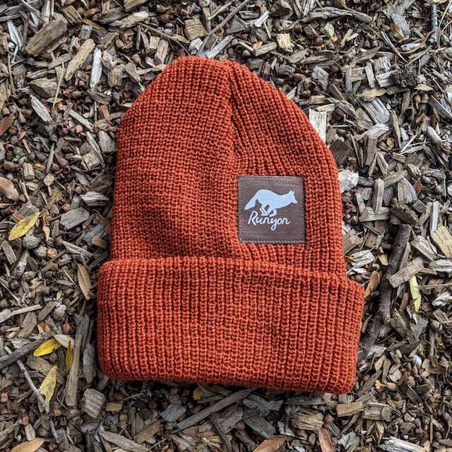 Runyon Red Rock Reflective Performance Knit Beanie
a beautiful rust color contrasts our dark brown reflective patch 